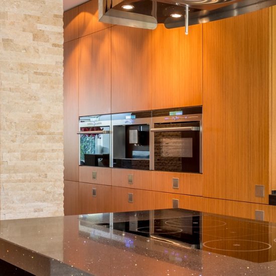 Kitchen cabinet with led lighting Kitchen cabinet with led lighting